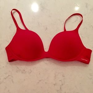 Calvin Klein Extreme Push-Up Bra - 36B